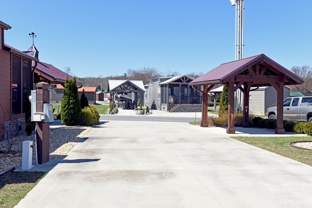 81 Foggy Mountain Road