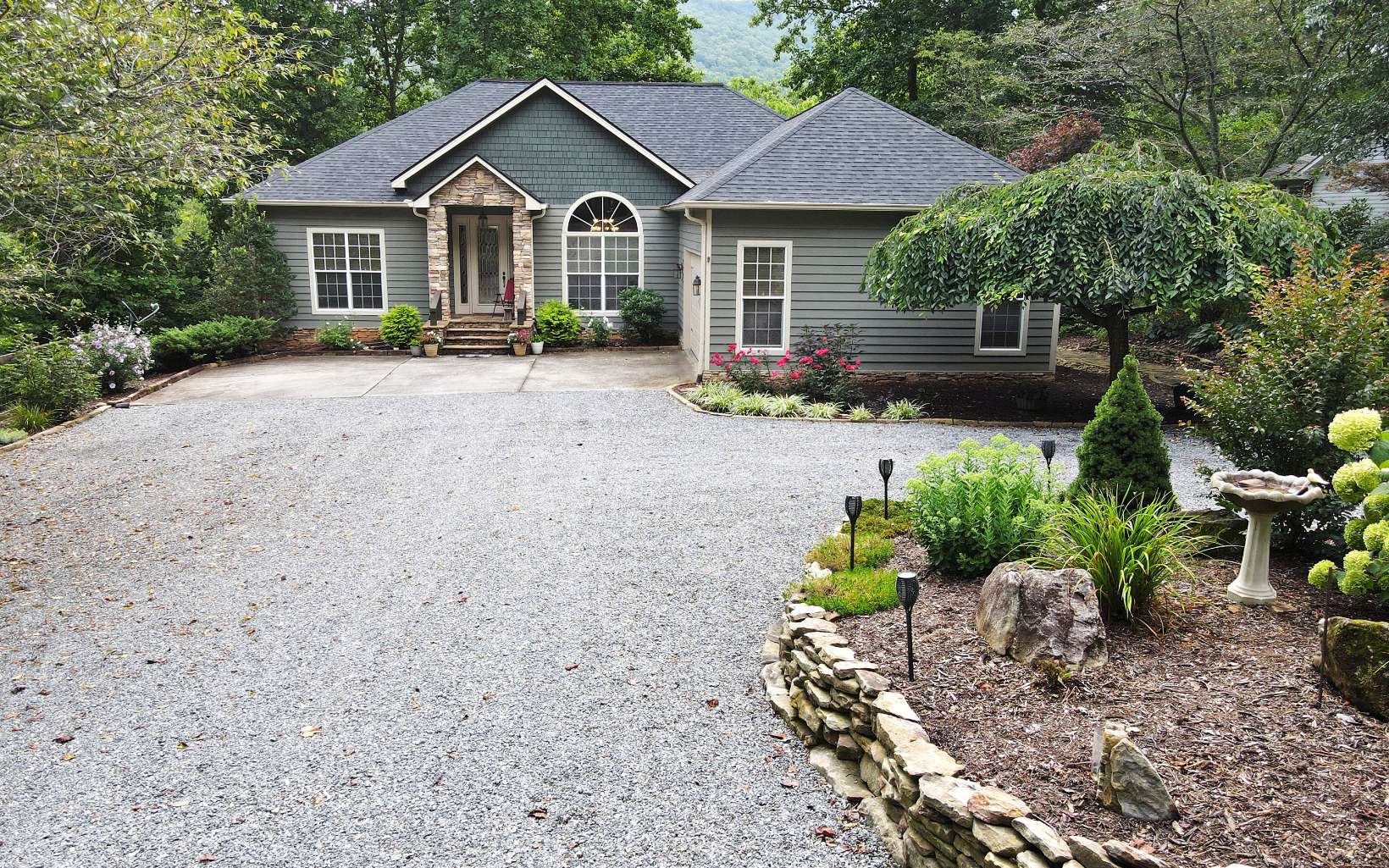 4819 Itsey Trail
