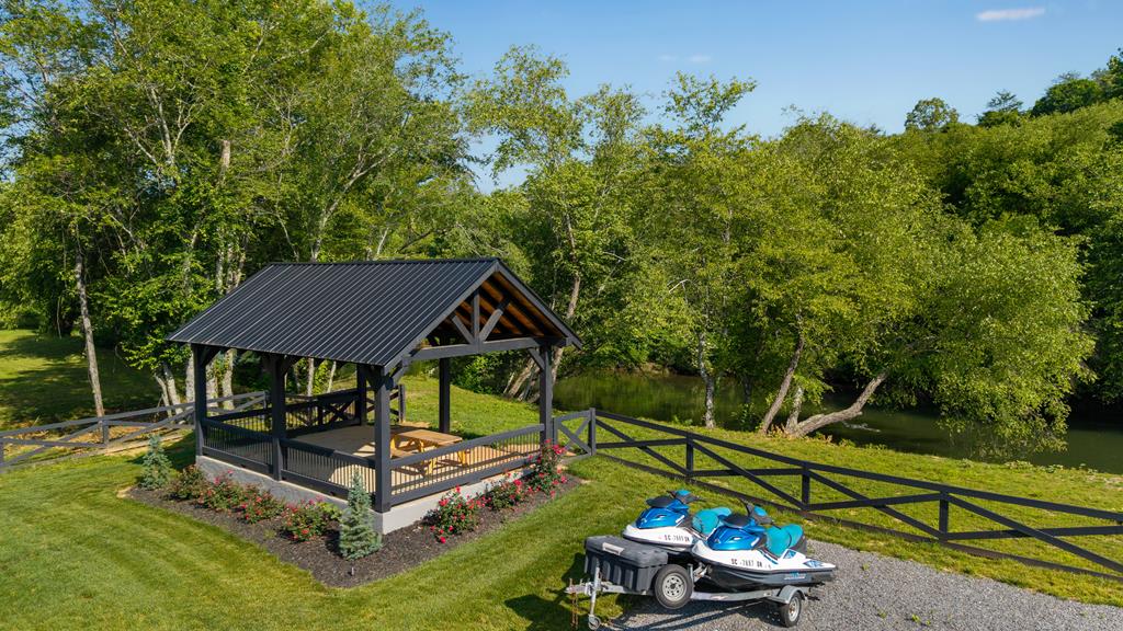 1801 Grassy Creek Road