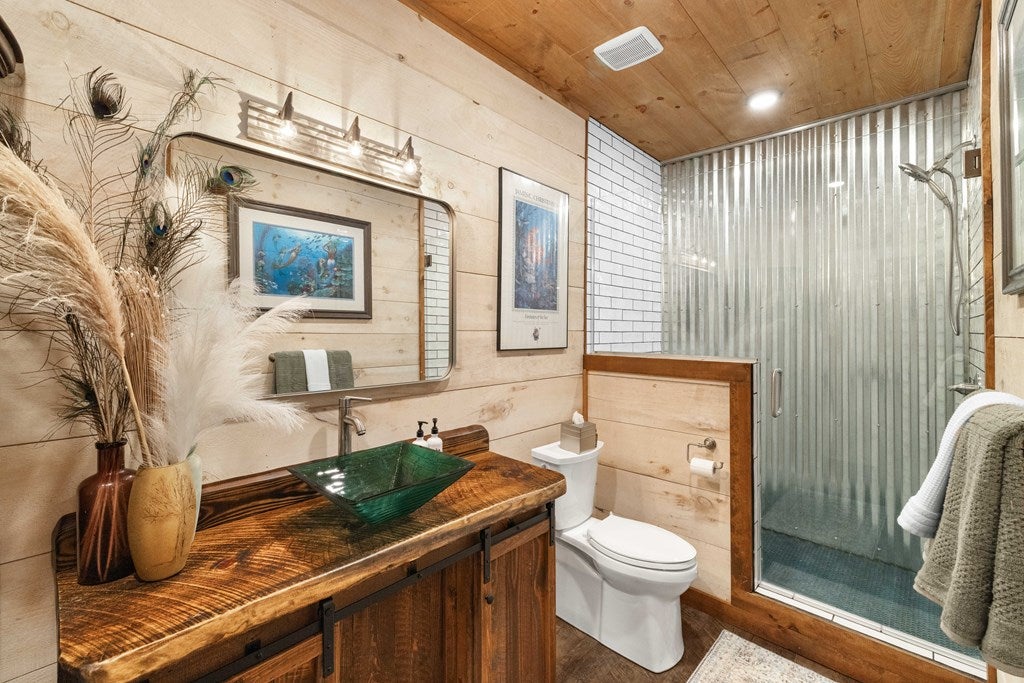 195 Moonshine Way, Blue Ridge, GA, 30513, USA, 3 Bedrooms Bedrooms, ,4 BathroomsBathrooms,Residential,Active,195 Moonshine Way,434942