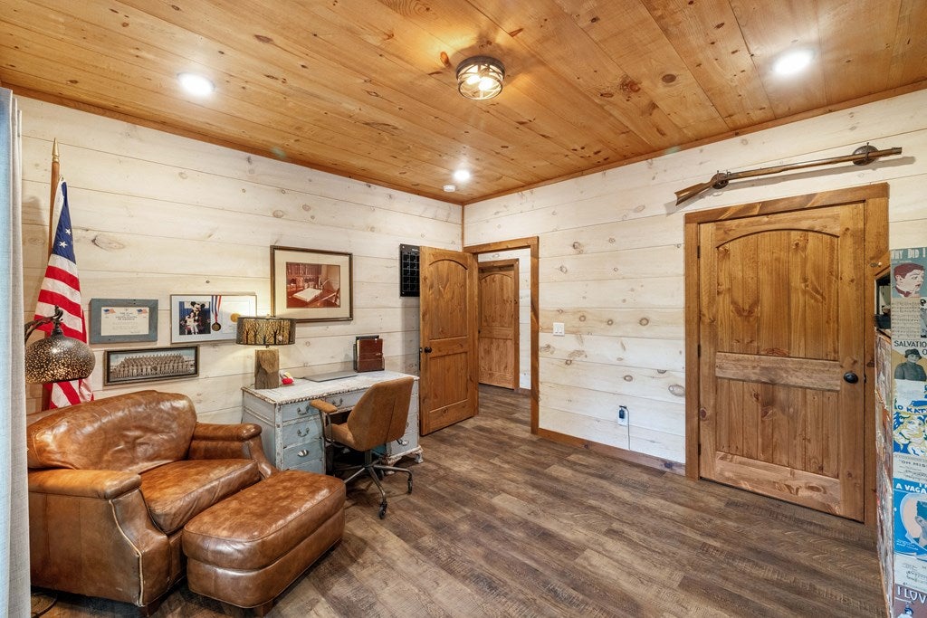 195 Moonshine Way, Blue Ridge, GA, 30513, USA, 3 Bedrooms Bedrooms, ,4 BathroomsBathrooms,Residential,Active,195 Moonshine Way,434942