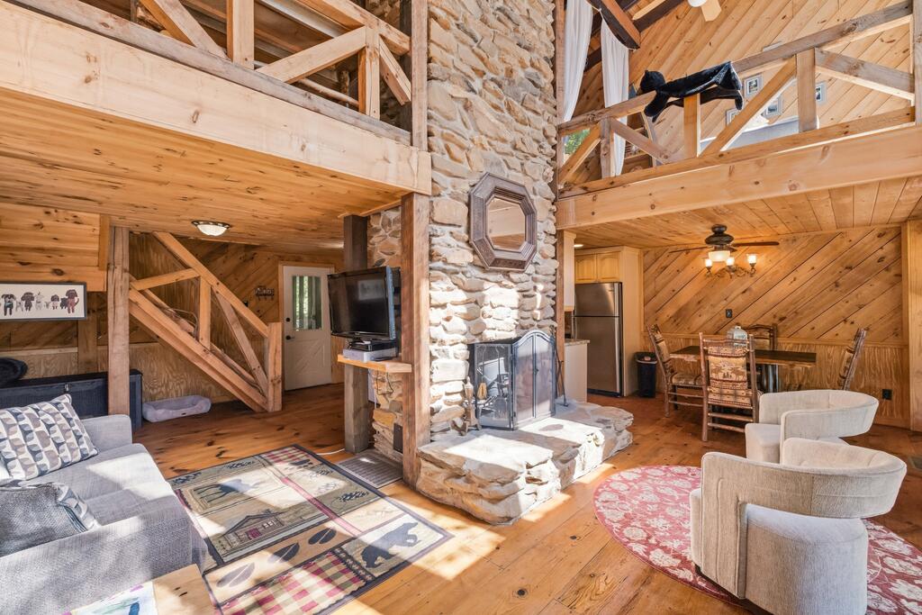 427 Cross Creek