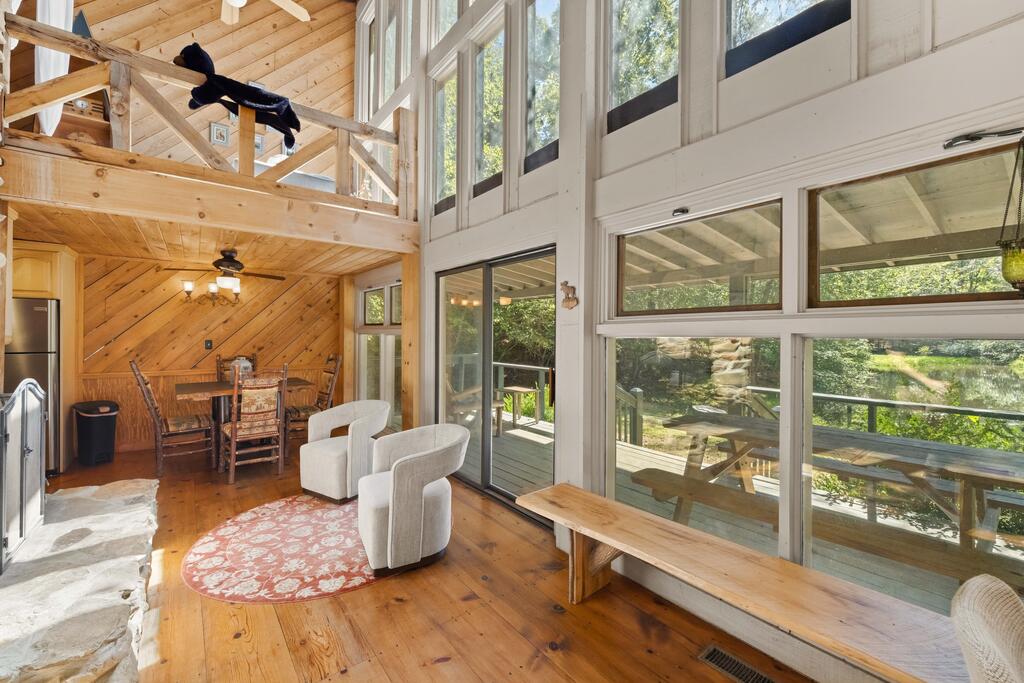427 Cross Creek