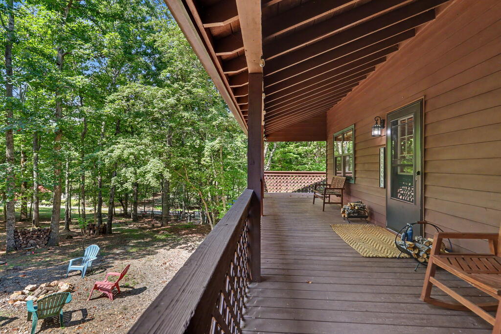 1133 Garrett Circle