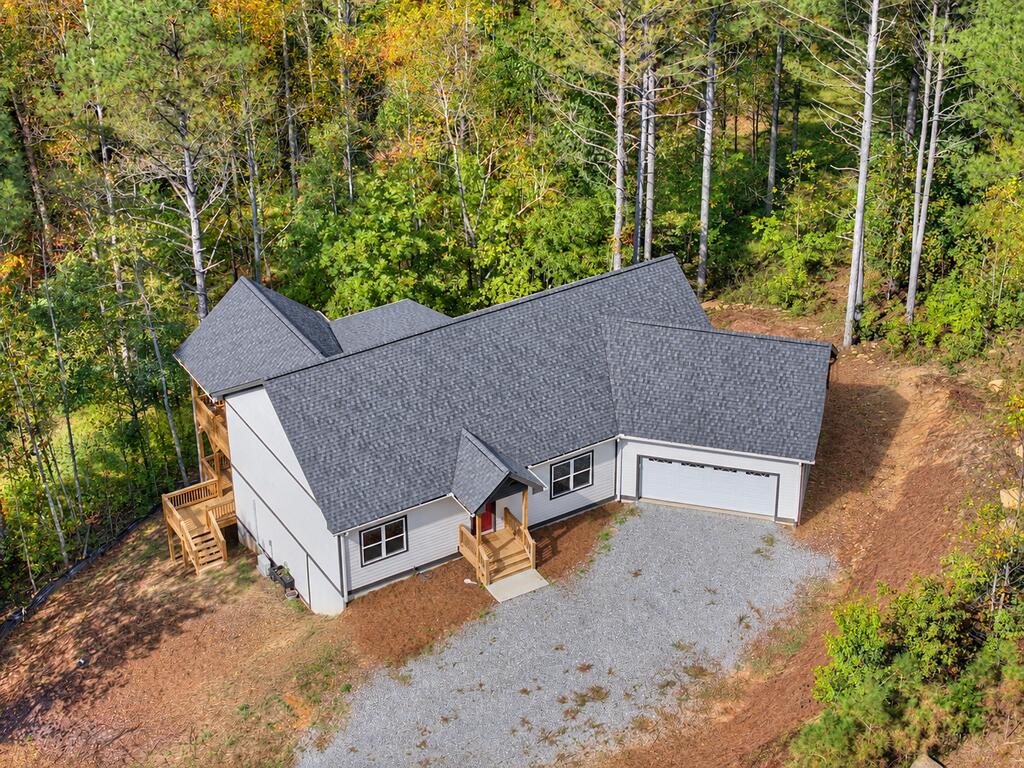 16 Eastside Drive