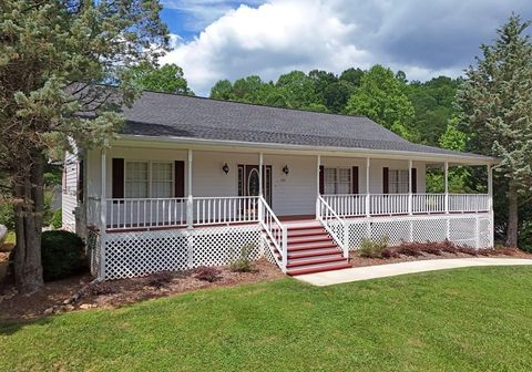 A home in Hiawassee