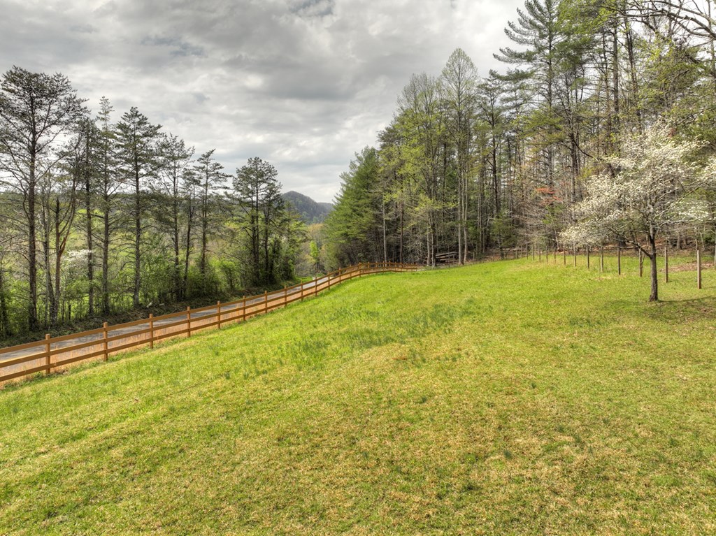 9.13 AC Hells Hollow Road