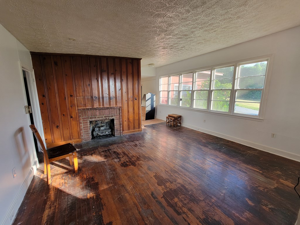 307 Hiawassee Street