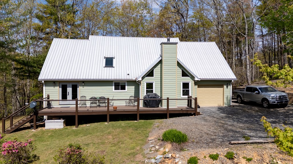 306 Pig Trail