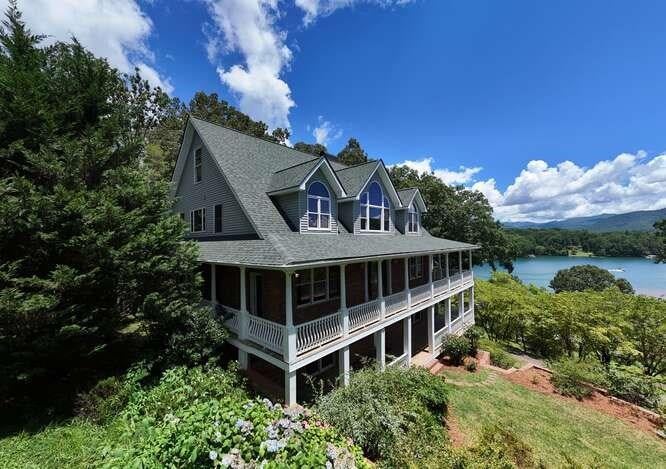29 Caboose Lane