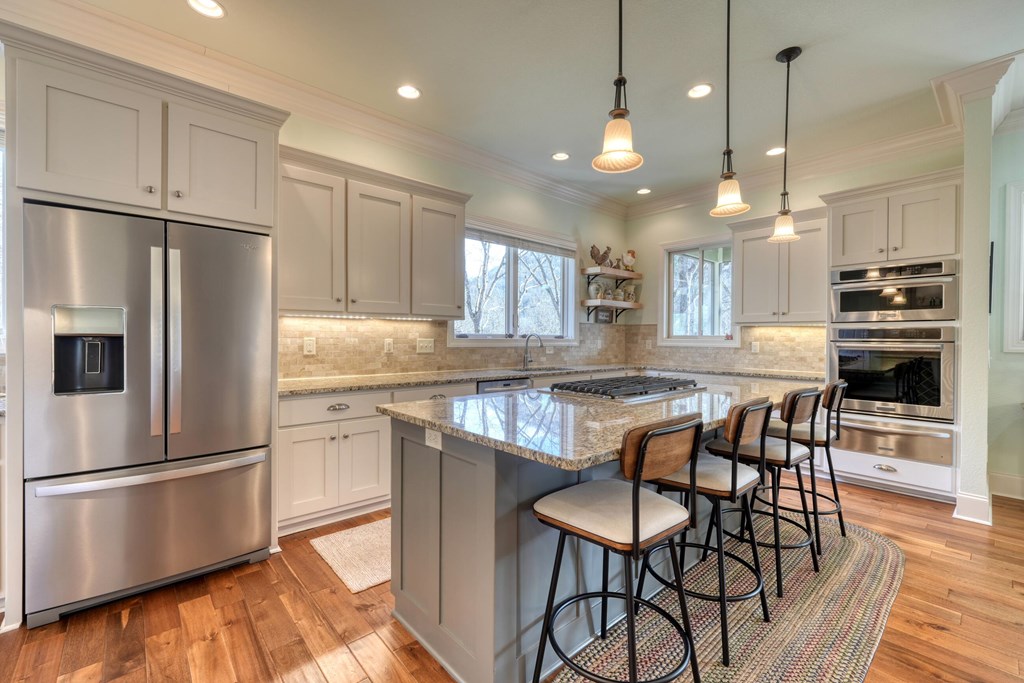 Hiawassee, Georgia, 30546, United States, 3 Bedrooms Bedrooms, ,5 BathroomsBathrooms,Residential,Active,2027313