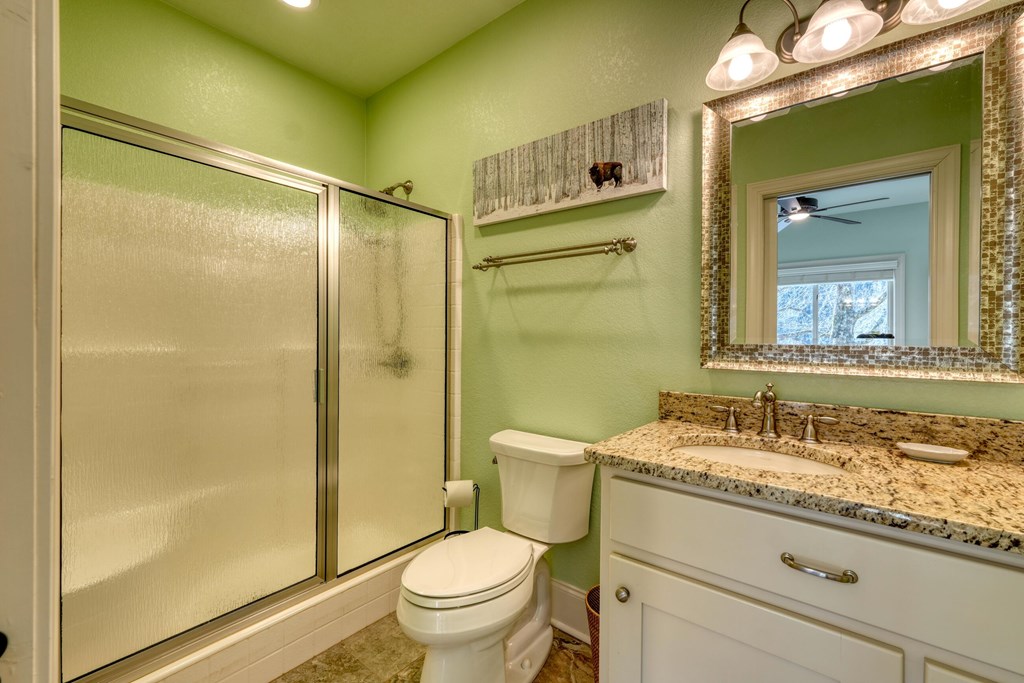 Hiawassee, Georgia, 30546, United States, 3 Bedrooms Bedrooms, ,5 BathroomsBathrooms,Residential,Active,2027313