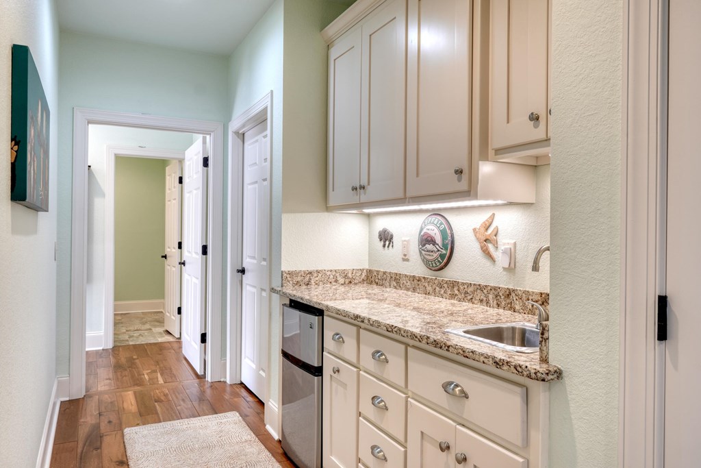 Hiawassee, Georgia, 30546, United States, 3 Bedrooms Bedrooms, ,5 BathroomsBathrooms,Residential,Active,2027313