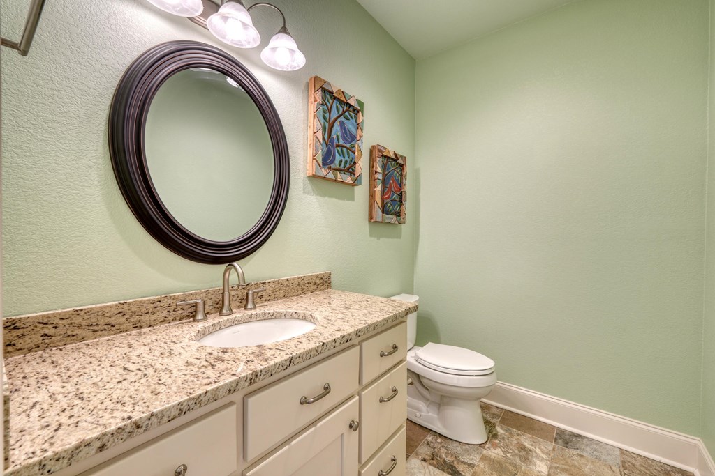 Hiawassee, Georgia, 30546, United States, 3 Bedrooms Bedrooms, ,5 BathroomsBathrooms,Residential,Active,2027313