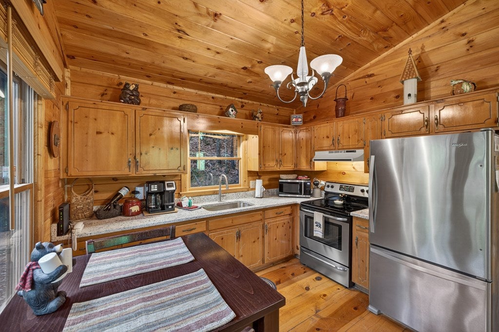203 Mountain View Drive