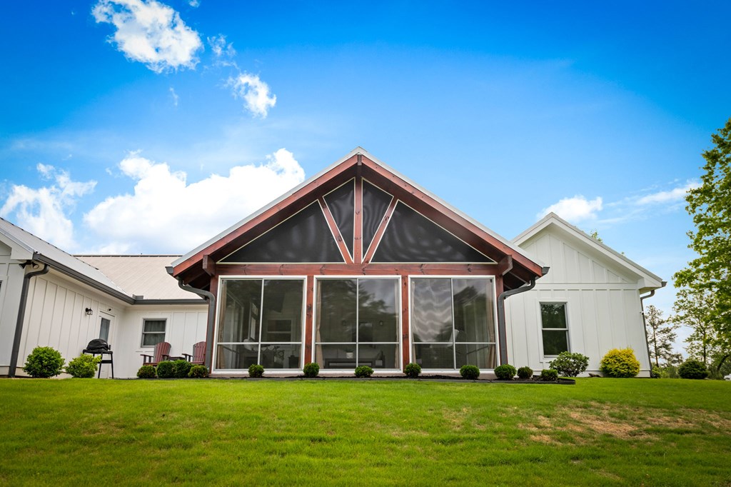 Talking Rock, Georgia, 30175, United States, 3 Bedrooms Bedrooms, ,2 BathroomsBathrooms,Residential,Active,2043420