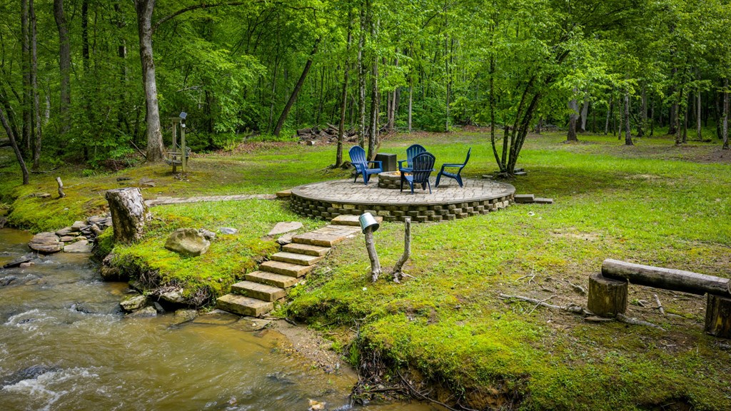 Talking Rock, Georgia, 30175, United States, 3 Bedrooms Bedrooms, ,2 BathroomsBathrooms,Residential,Active,2043420