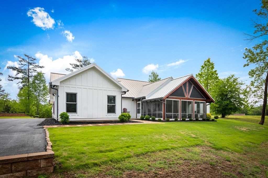 Talking Rock, Georgia, 30175, United States, 3 Bedrooms Bedrooms, ,2 BathroomsBathrooms,Residential,Active,2043420