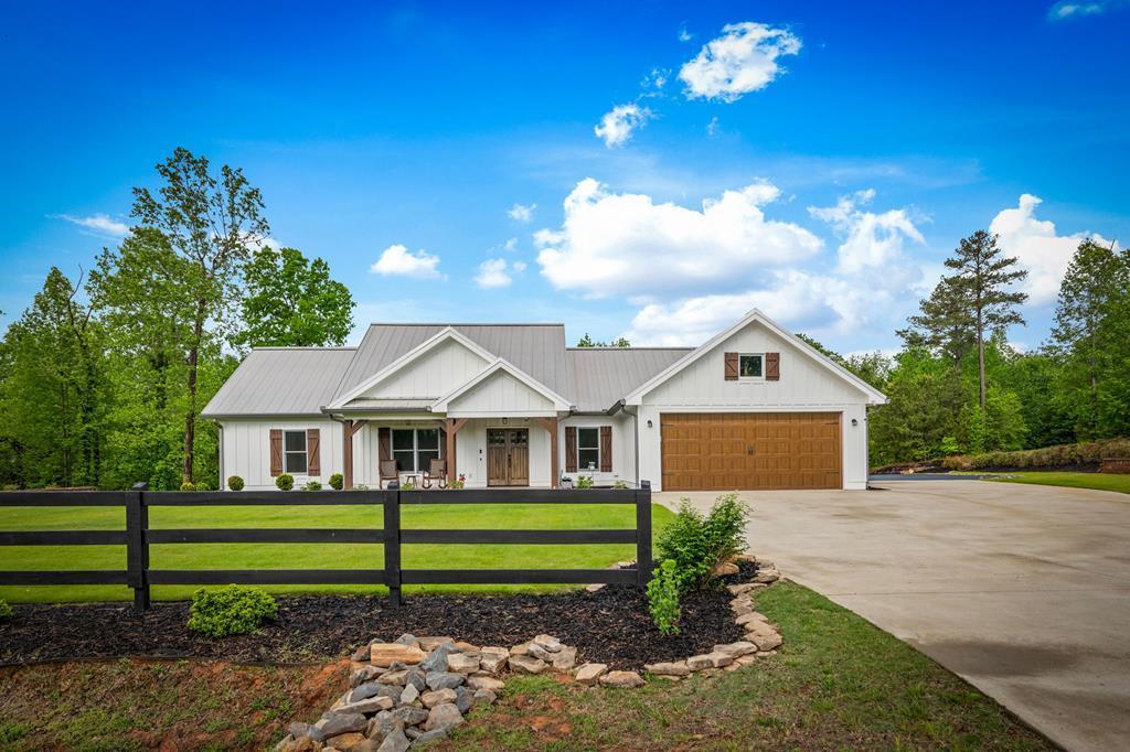 Talking Rock, Georgia, 30175, United States, 3 Bedrooms Bedrooms, ,2 BathroomsBathrooms,Residential,Active,2043420