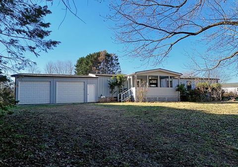 253 Windy Lane Hiawassee GA 30546