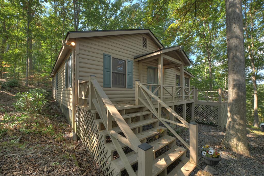 5 Tanglewood Lane
