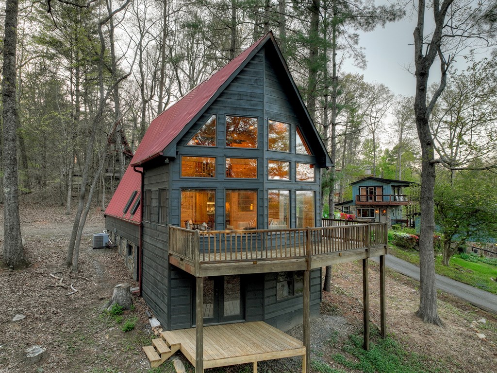 61 Woodstock Drive