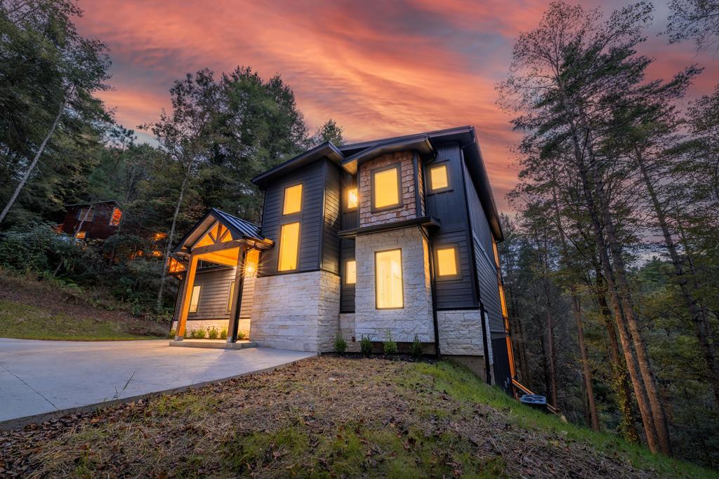 456 Whispering Pine Lane