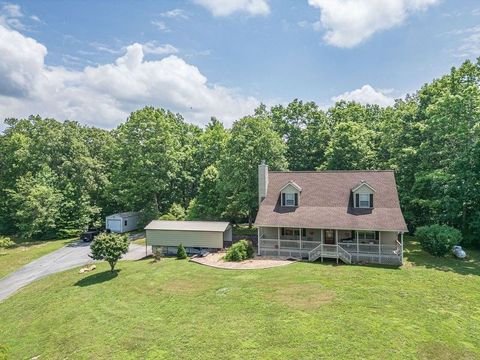 A home in Hayesville