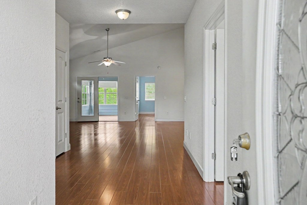 47 Riverwalk Circle