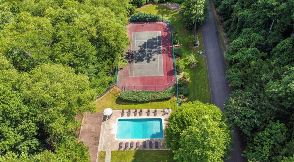 Ellijay, Georgia, 30536, United States, 4 Bedrooms Bedrooms, ,3 BathroomsBathrooms,Residential,Active,2018187