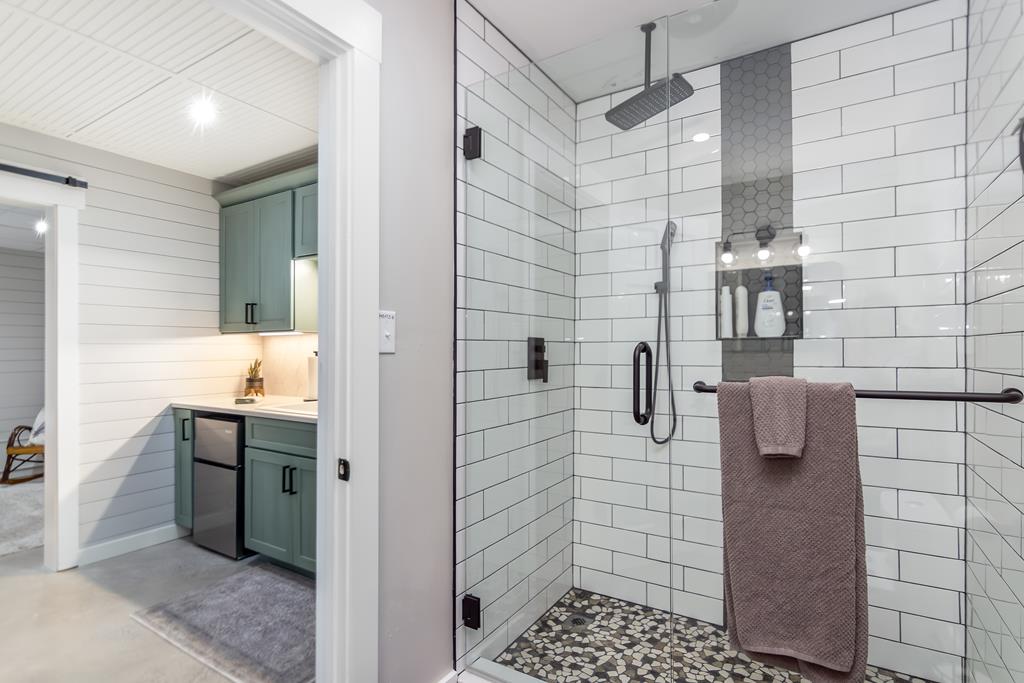 Ellijay, Georgia, 30536, United States, 4 Bedrooms Bedrooms, ,3 BathroomsBathrooms,Residential,Active,2018187