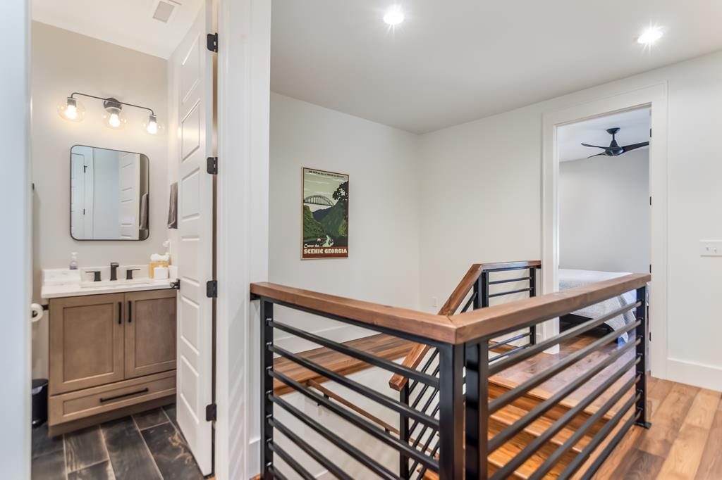 Ellijay, Georgia, 30536, United States, 4 Bedrooms Bedrooms, ,3 BathroomsBathrooms,Residential,Active,2018187