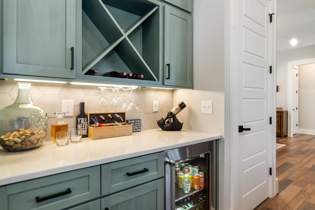 Ellijay, Georgia, 30536, United States, 4 Bedrooms Bedrooms, ,3 BathroomsBathrooms,Residential,Active,2018187