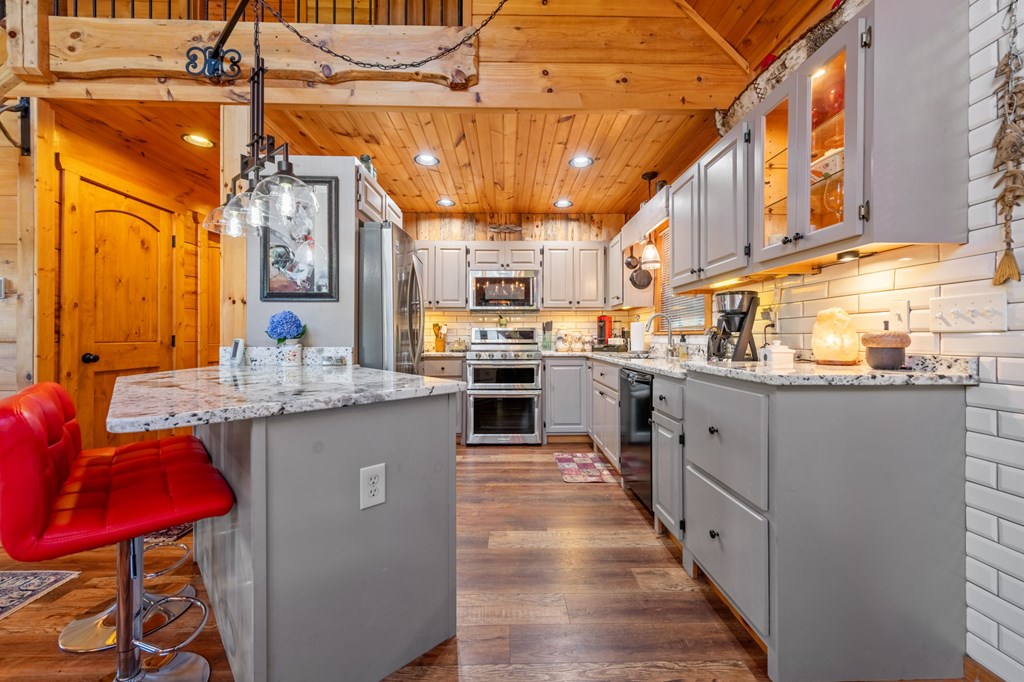 709 Laurel Creek Trail
