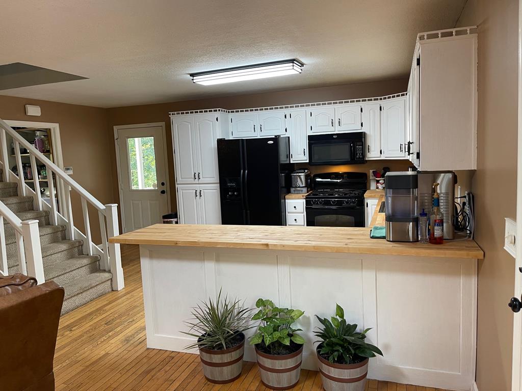 542 Sharp Top Circle