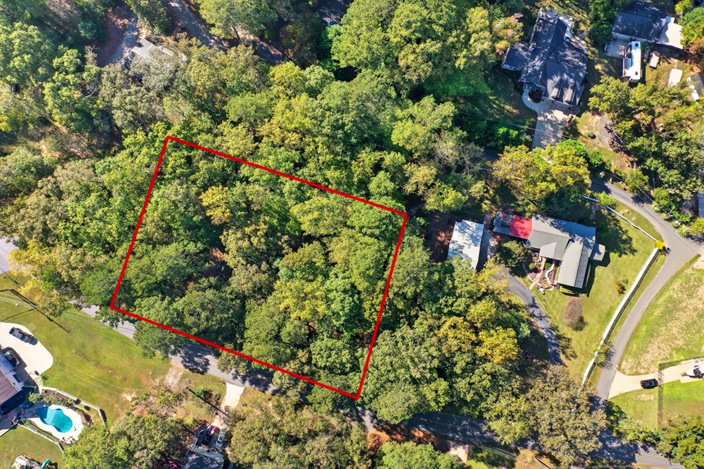 812 Willow Oak Drive