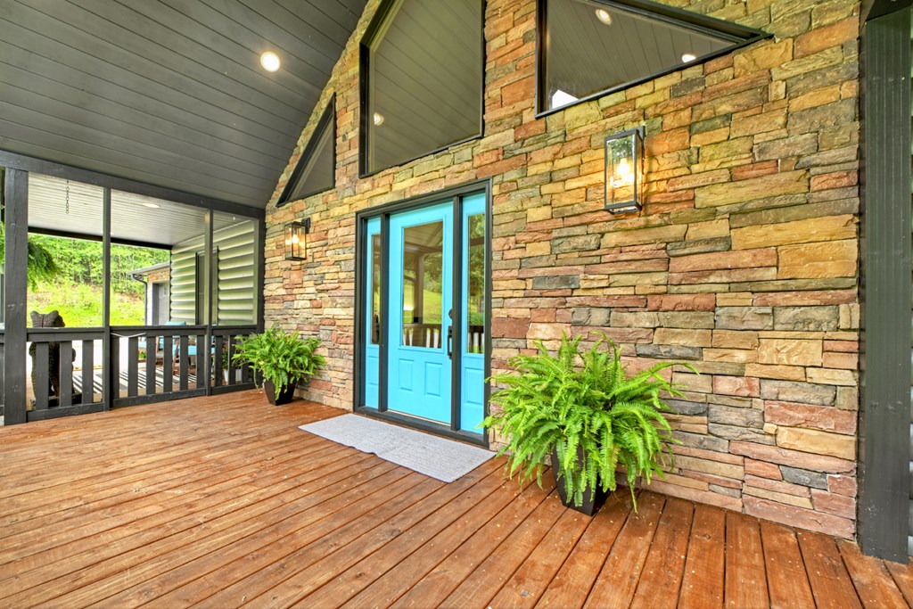 275 Autumn Ridge Drive