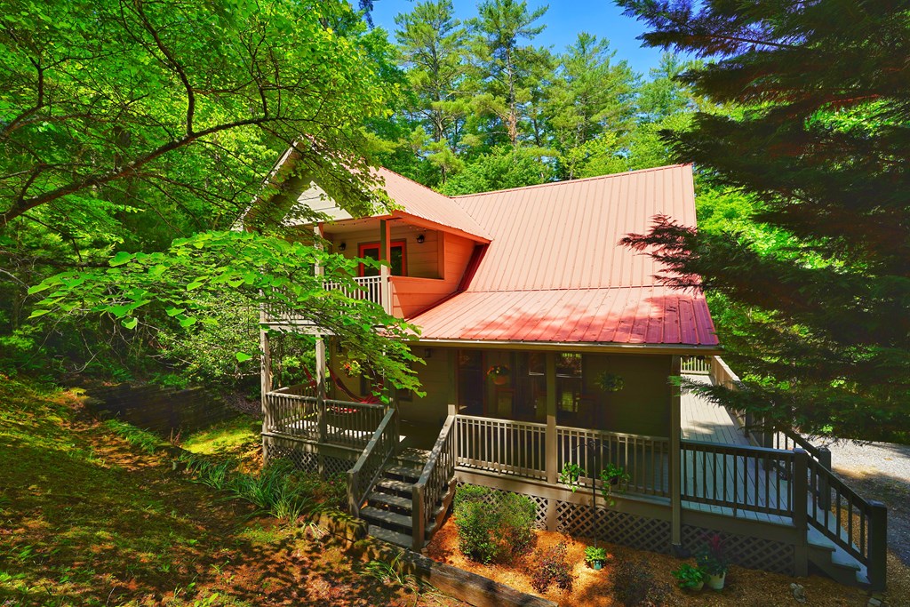 129 Clubhouse Court