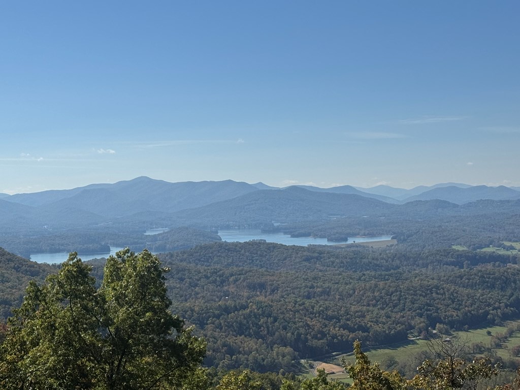 1280 E Double Knobs Drive