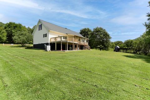 A home in Hayesville