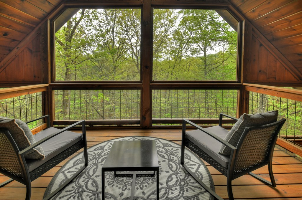 294 Oakwood Trail