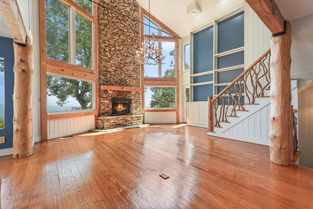 73 Resting Bear Ridge