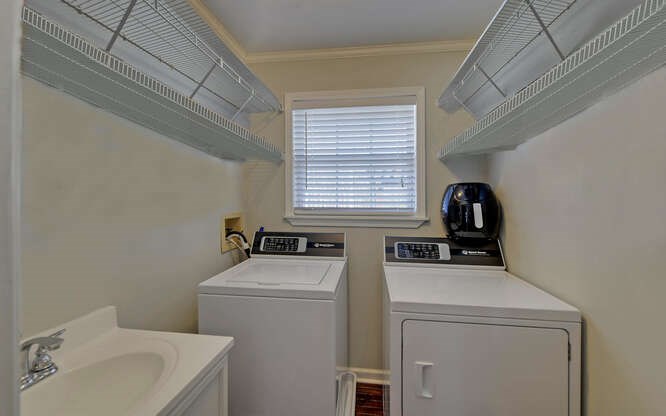 Blairsville, Georgia, 30512, United States, 4 Bedrooms Bedrooms, ,4 BathroomsBathrooms,Residential,Active,2021690