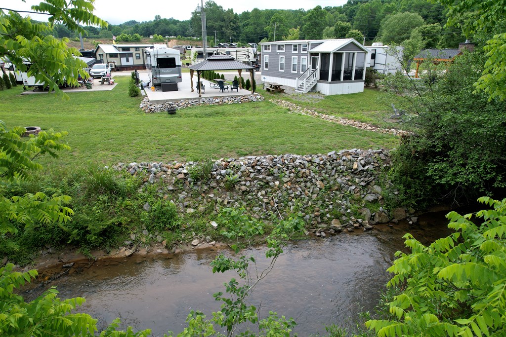 103 Mountain Meadows Drive