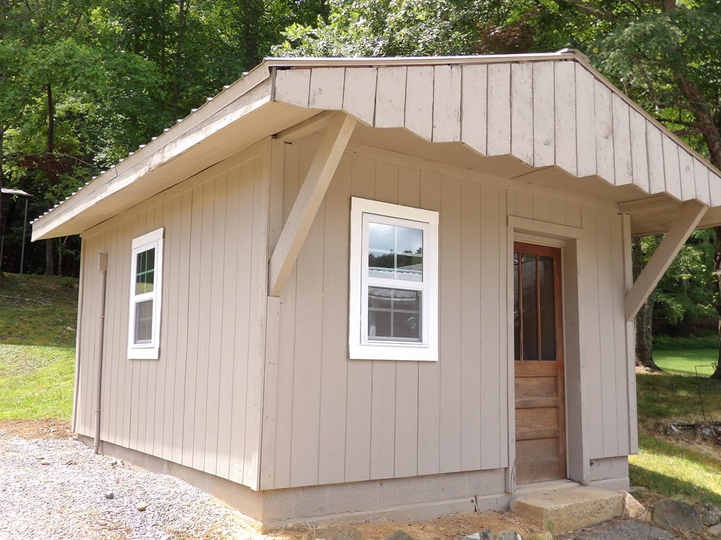 795 Sunnyside Road