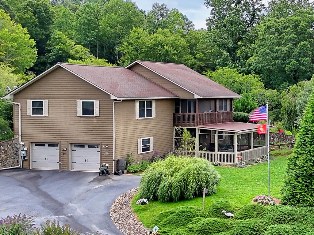 50 Chatuge Shores Overlook