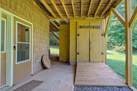 A home in Hayesville