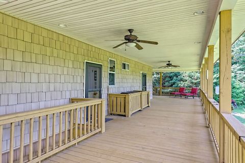 A home in Hayesville