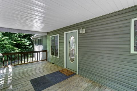 A home in Hiawassee