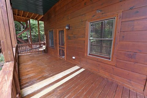 A home in Mineral Bluff